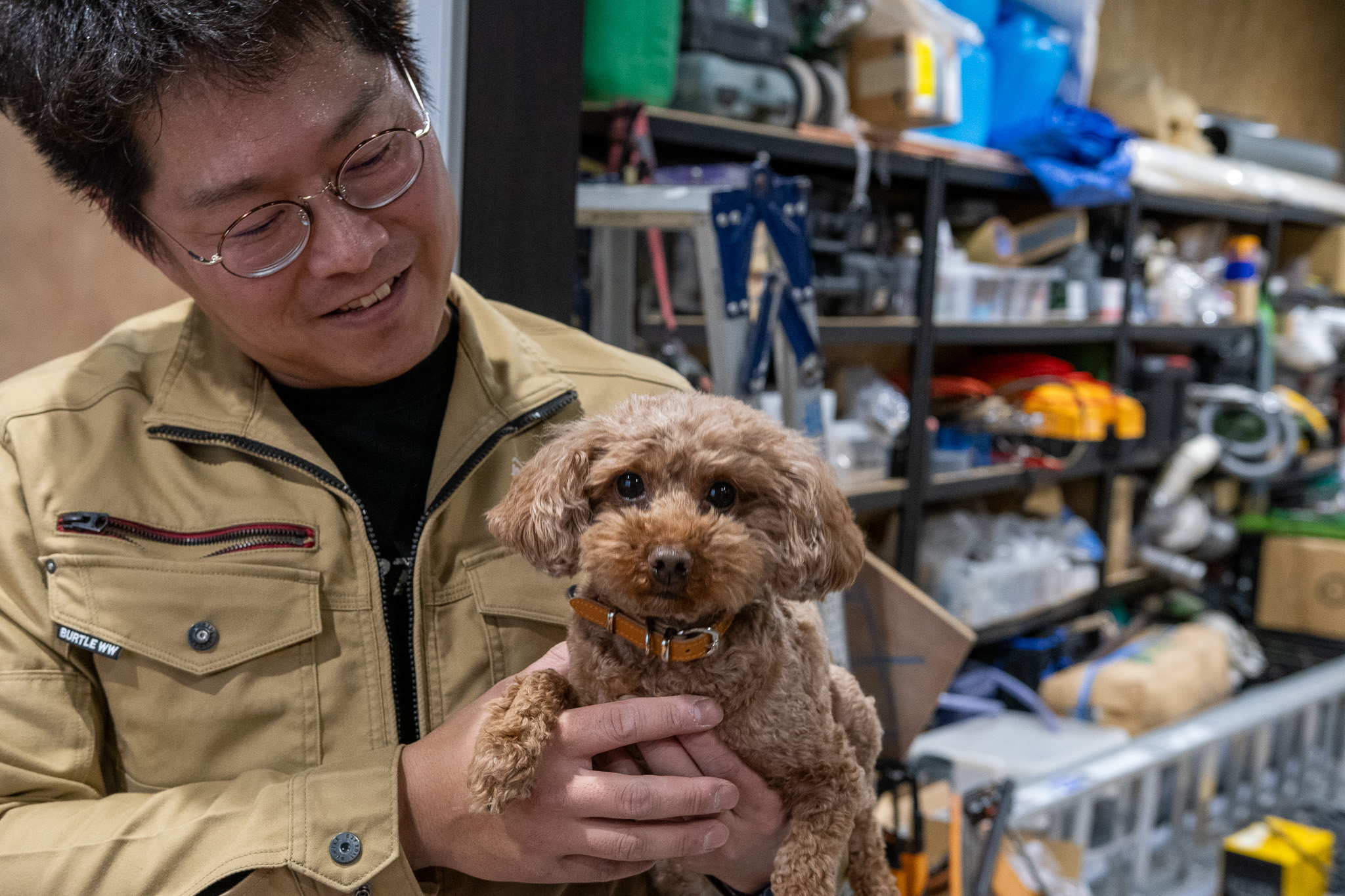 代表 北 昂平 と 看板犬ポテマル